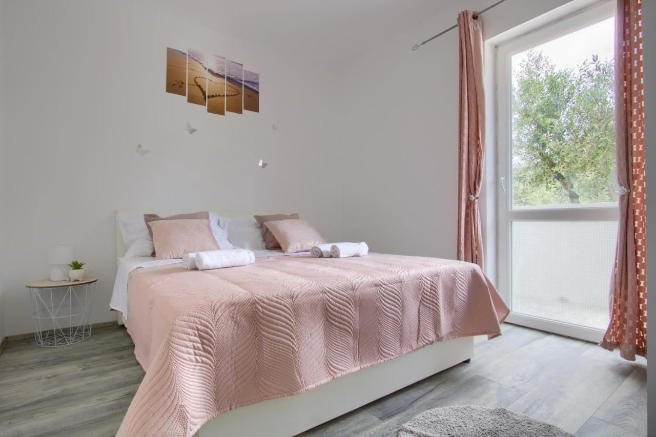 Apartments Villa Mihaela Banj Ngoại thất bức ảnh