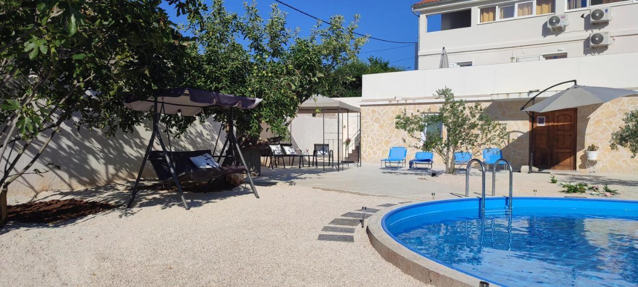 Apartments Villa Mihaela Banj Ngoại thất bức ảnh