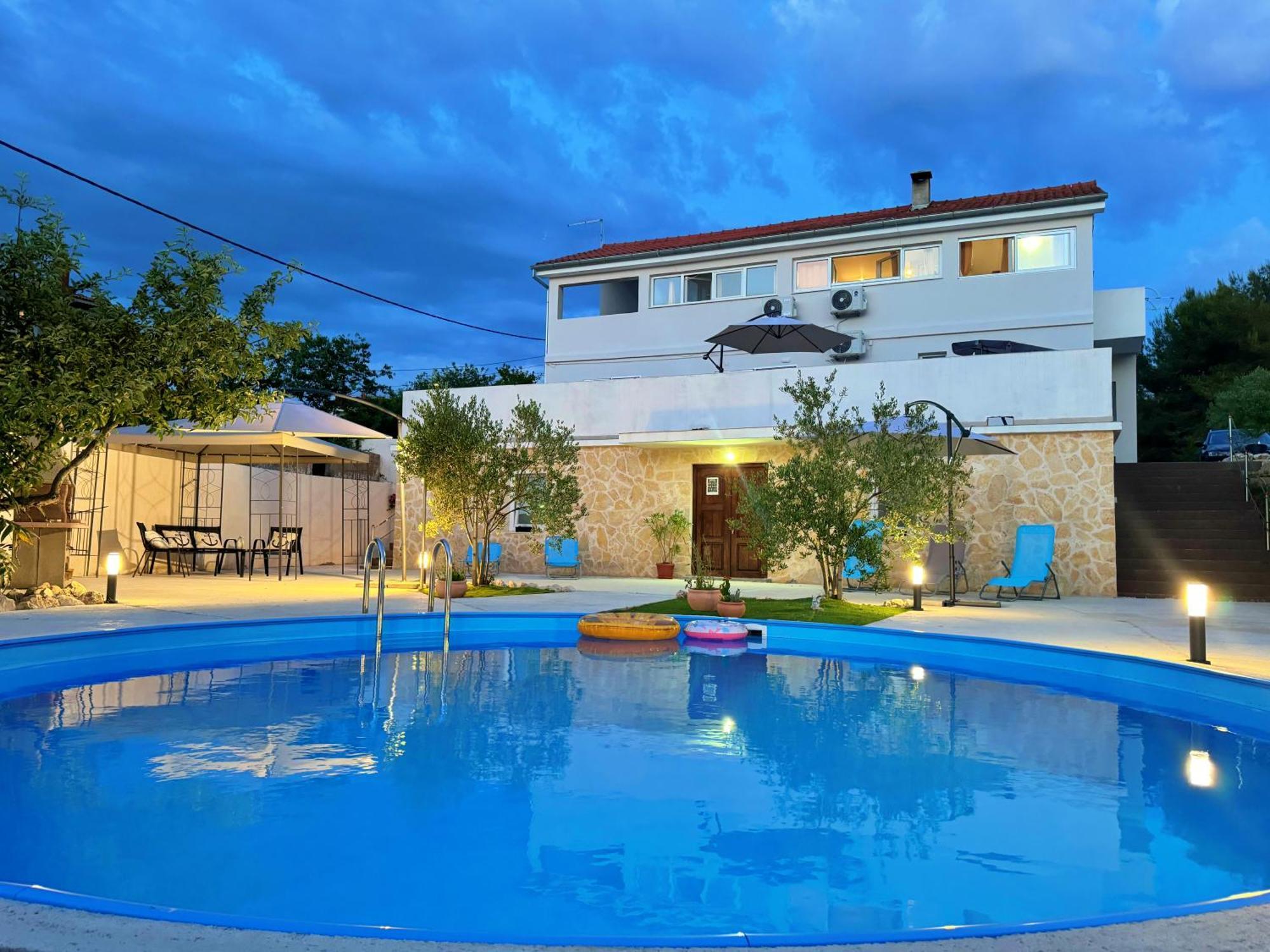 Apartments Villa Mihaela Banj Ngoại thất bức ảnh